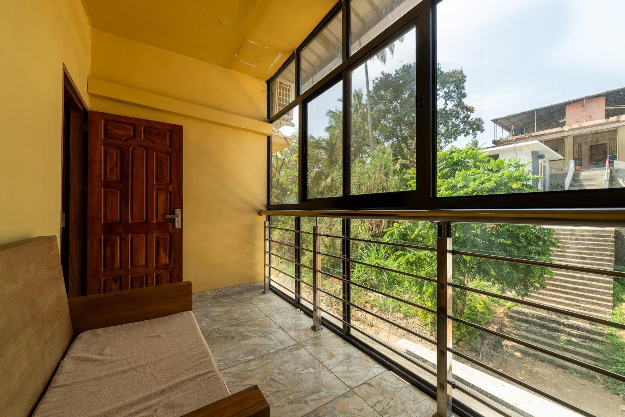 Marza Inn Kalpatta Dış mekan fotoğraf