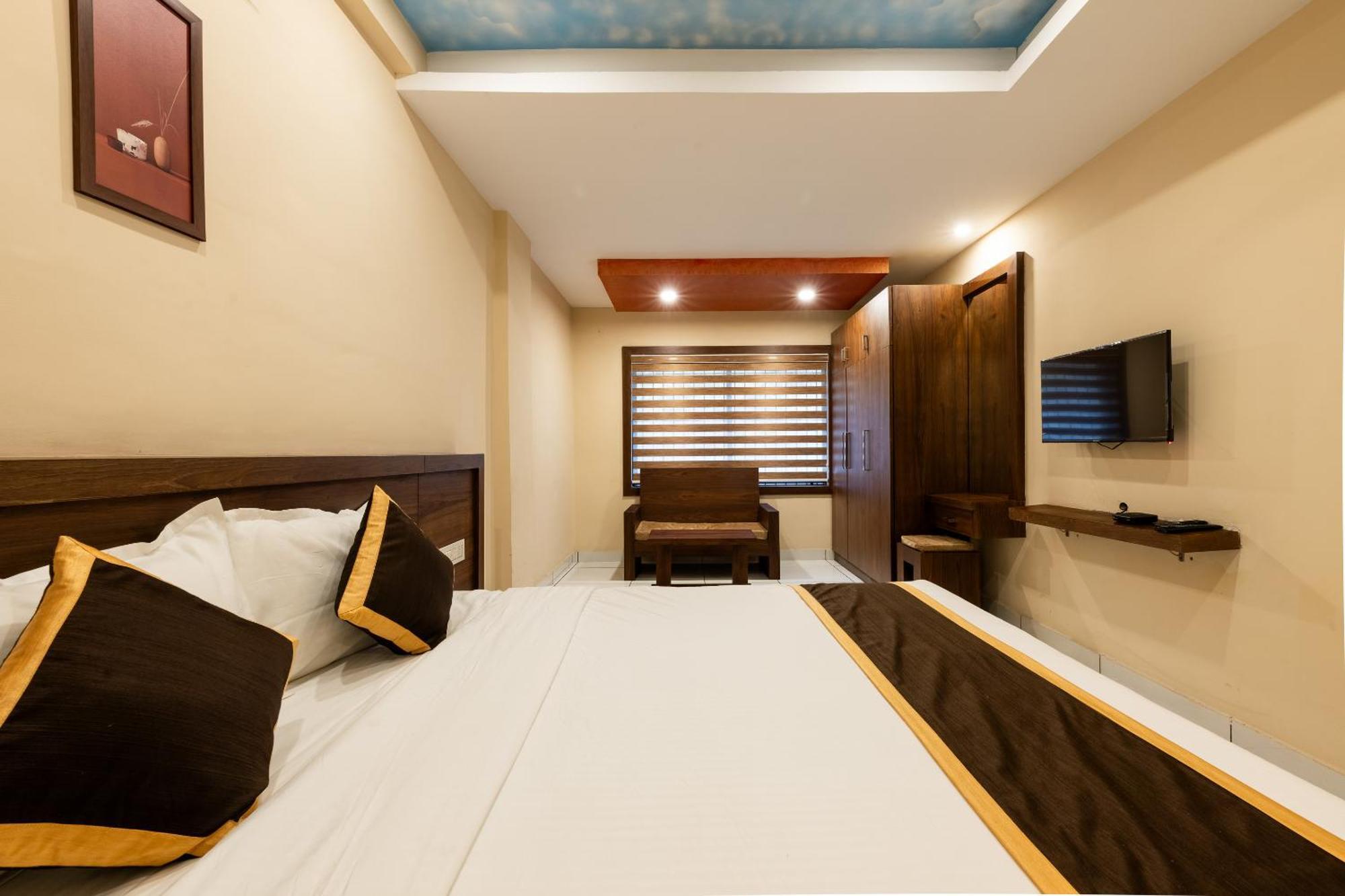 Marza Inn Kalpatta Dış mekan fotoğraf